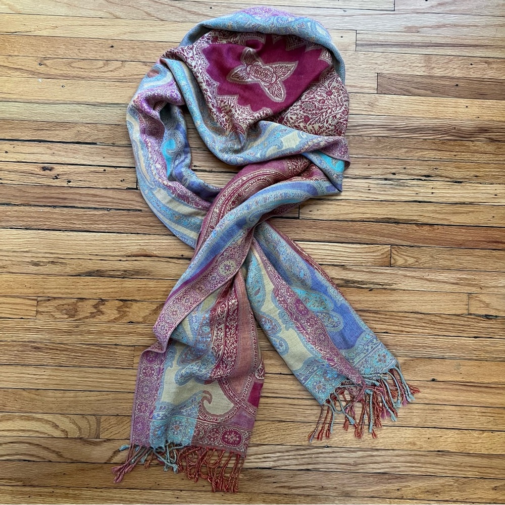 Woven Paisley Multicolor Fringe Scarf / Pashmina